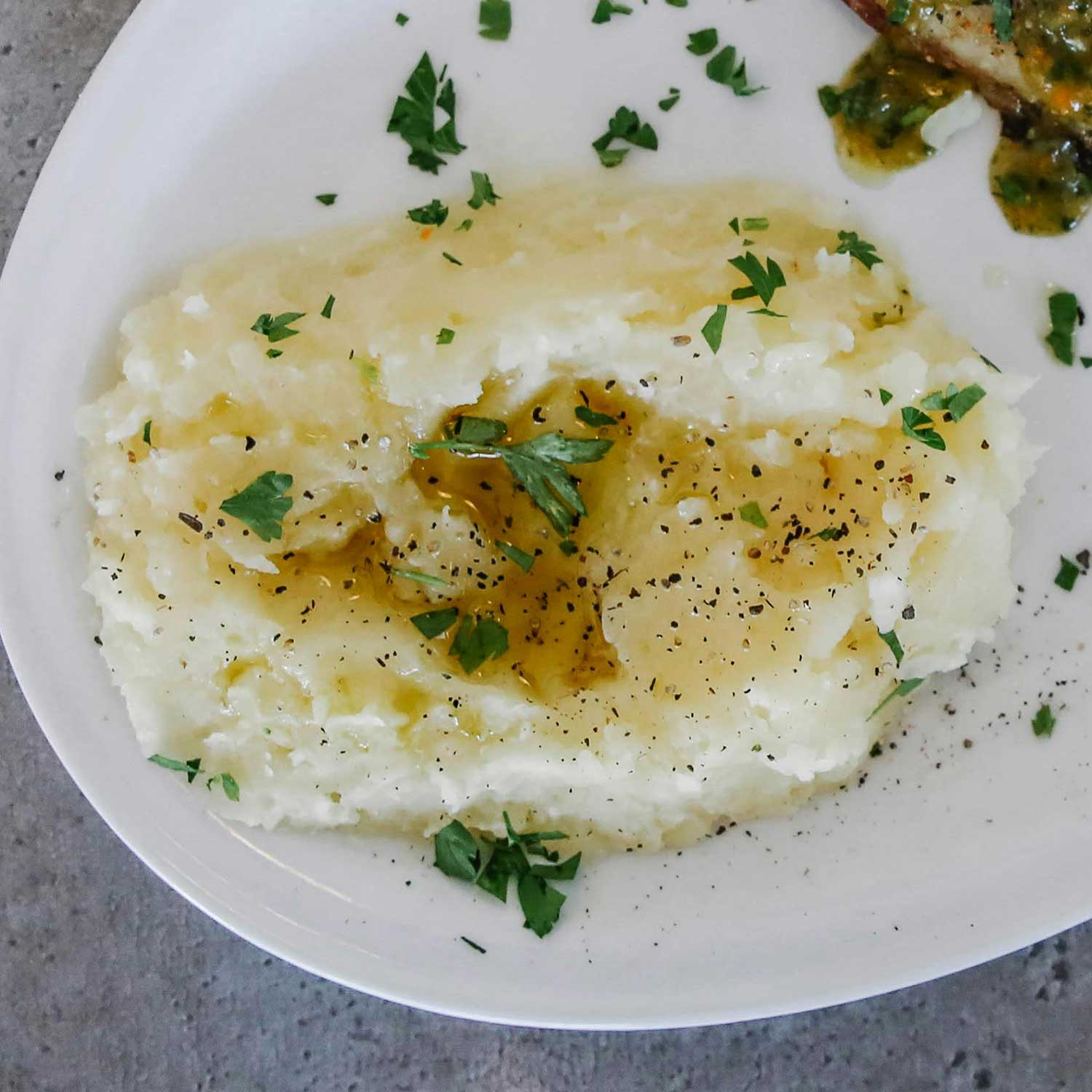 Mashed Potatoes with Mushroom Gravy