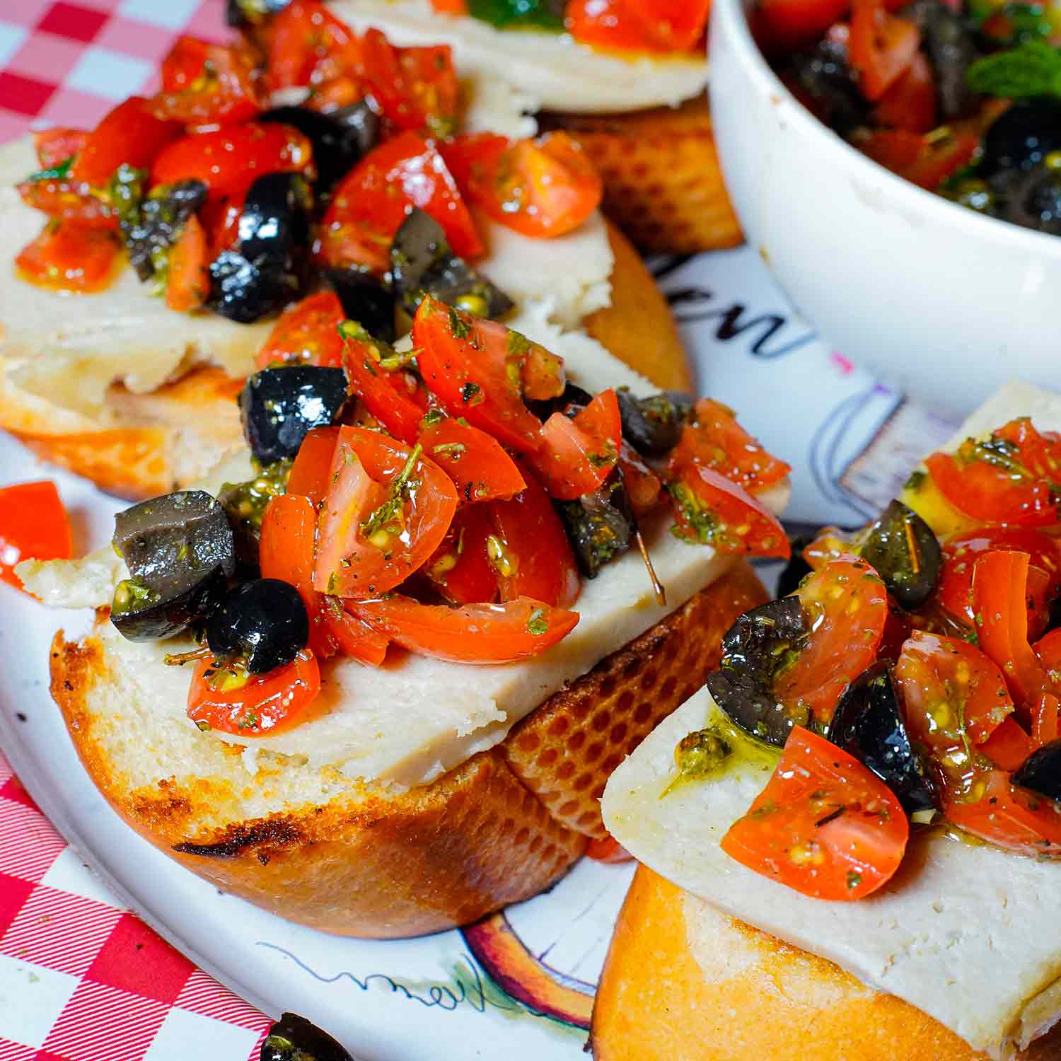 Bruschetta caprese
