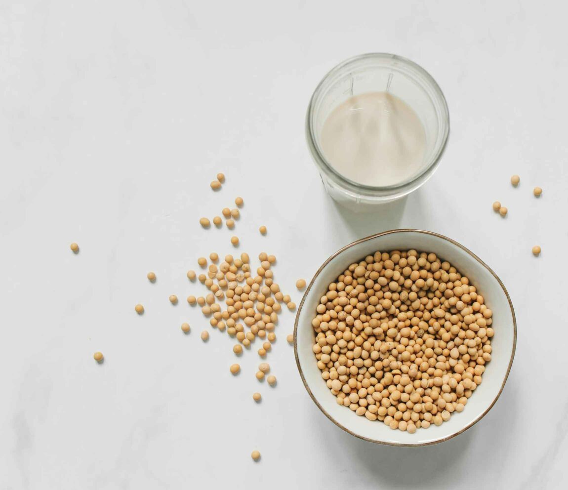 soy-milk-pexels-polina-tankilevitch